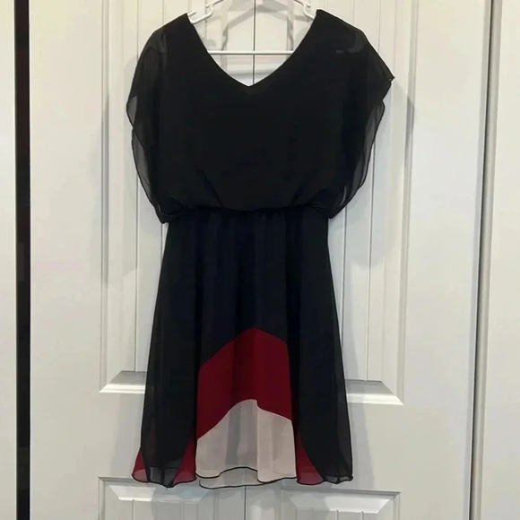 Enfocus Dress - Picture 2 of 4